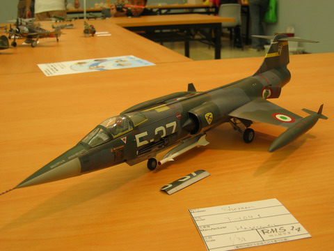 F-104