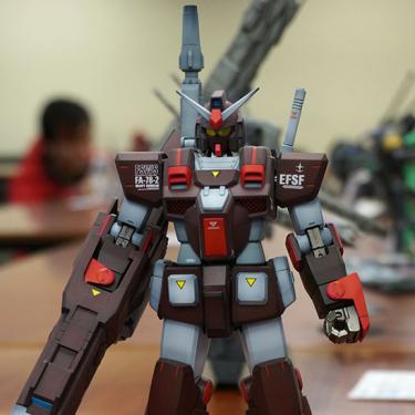 雄 - Heavy Gundam